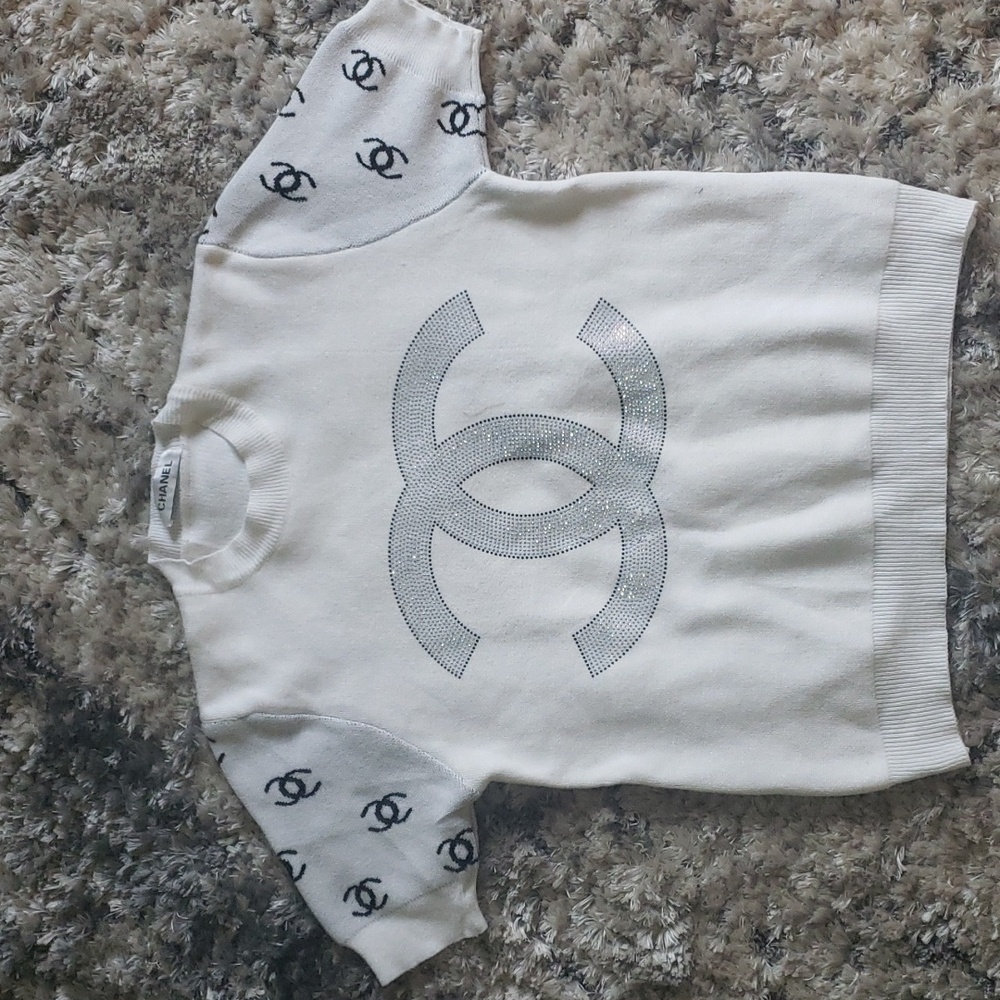 Chanel short sleeve sweater
